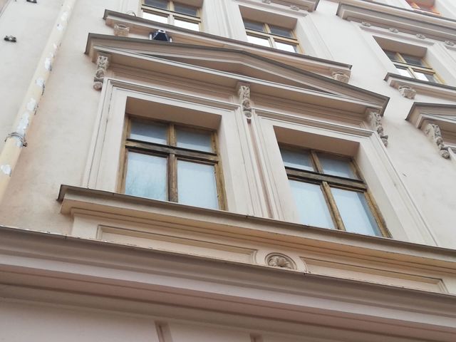Obrázek 2 pro referenci Zateplení fasády BD bílým polystyrenem Praha - Smíchov | STAVBA  191016