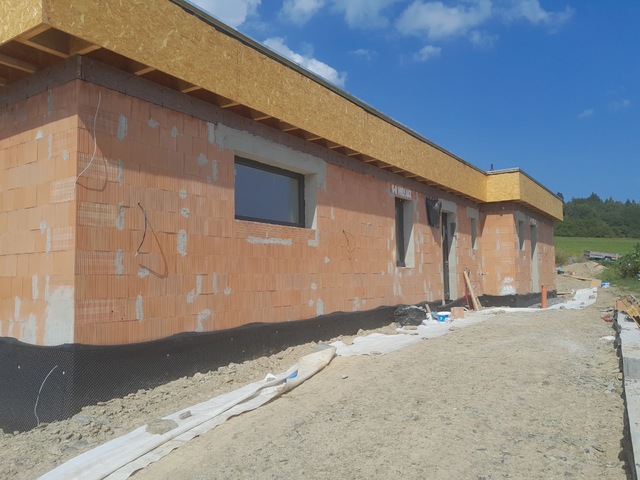 Obrázek 4 pro referenci Zateplení RD fasádní minerální vatou Kočov | STAVBA 242032